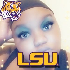 Meet your Posher, Shateya